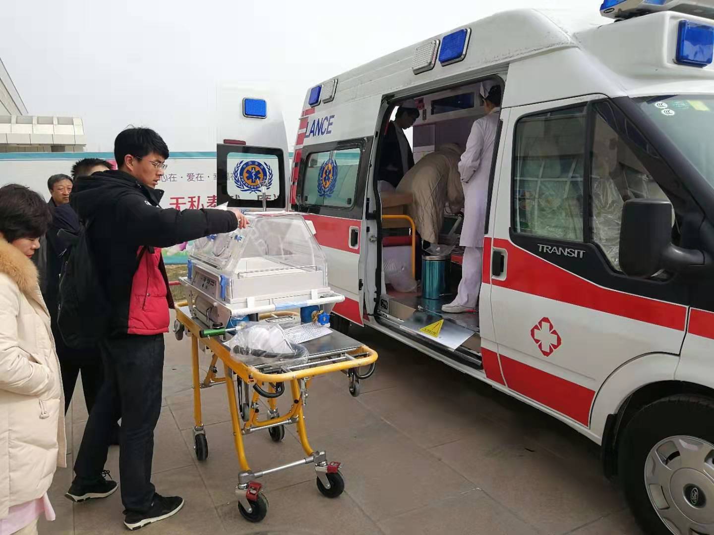 玉树救护车转院